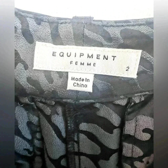 Equipment Femme Arwen Silk Wide Leg Gray Leopard PrintTrousers Size 2 - Picture 10 of 11